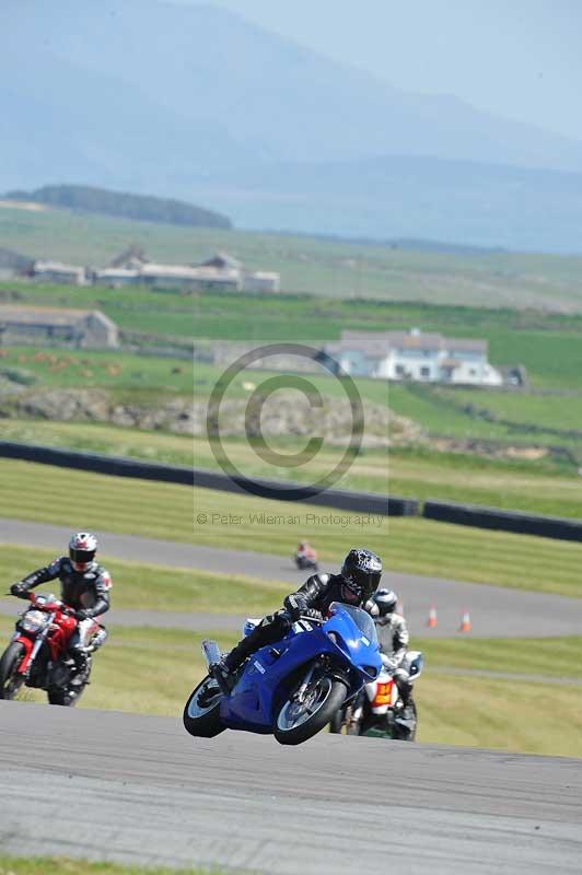 anglesey no limits trackday;anglesey photographs;anglesey trackday photographs;enduro digital images;event digital images;eventdigitalimages;no limits trackdays;peter wileman photography;racing digital images;trac mon;trackday digital images;trackday photos;ty croes