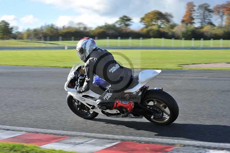 enduro digital images;event digital images;eventdigitalimages;no limits trackdays;oulton no limits trackday;oulton park cheshire;oulton trackday photographs;peter wileman photography;racing digital images;trackday digital images;trackday photos