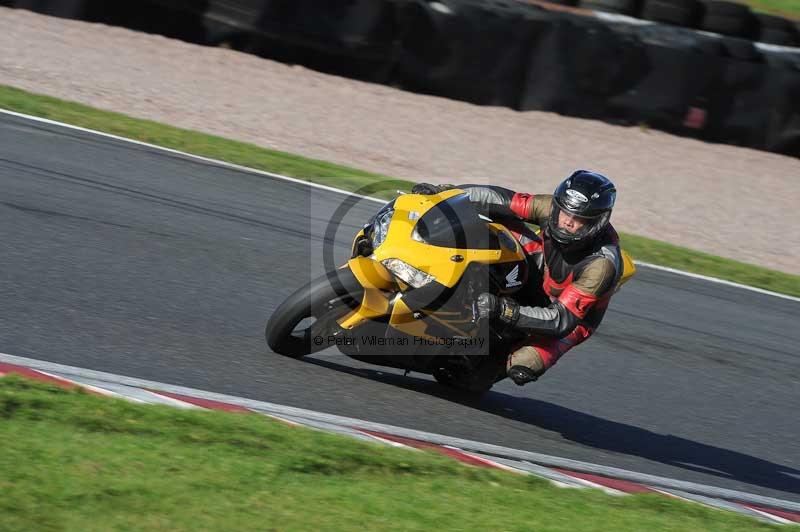 enduro digital images;event digital images;eventdigitalimages;no limits trackdays;oulton no limits trackday;oulton park cheshire;oulton trackday photographs;peter wileman photography;racing digital images;trackday digital images;trackday photos
