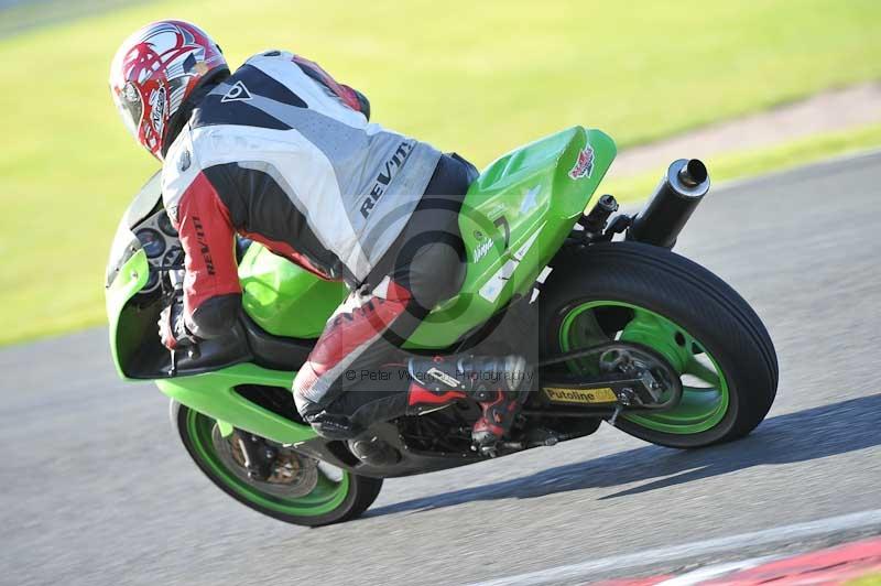 enduro digital images;event digital images;eventdigitalimages;no limits trackdays;oulton no limits trackday;oulton park cheshire;oulton trackday photographs;peter wileman photography;racing digital images;trackday digital images;trackday photos