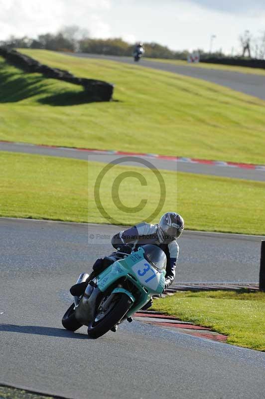 enduro digital images;event digital images;eventdigitalimages;no limits trackdays;oulton no limits trackday;oulton park cheshire;oulton trackday photographs;peter wileman photography;racing digital images;trackday digital images;trackday photos