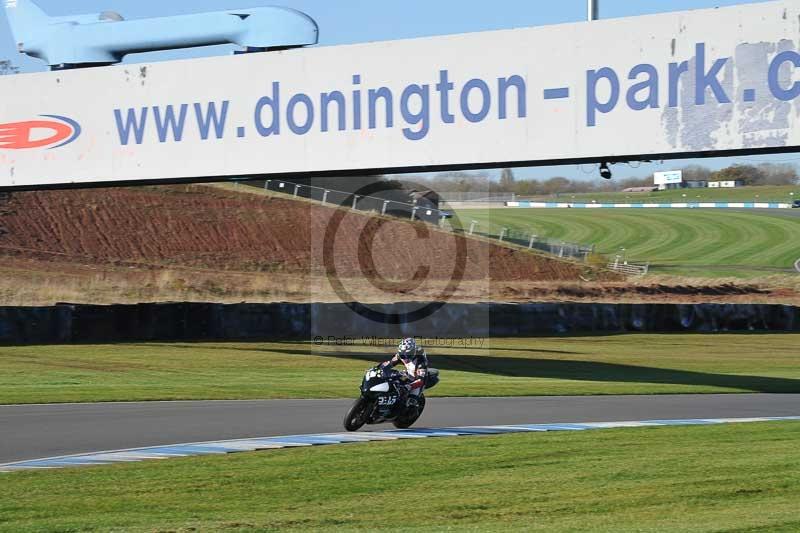 Motorcycle action photographs;donington;donington park leicestershire;donington photographs;event digital images;eventdigitalimages;no limits trackday;peter wileman photography;trackday;trackday digital images;trackday photos
