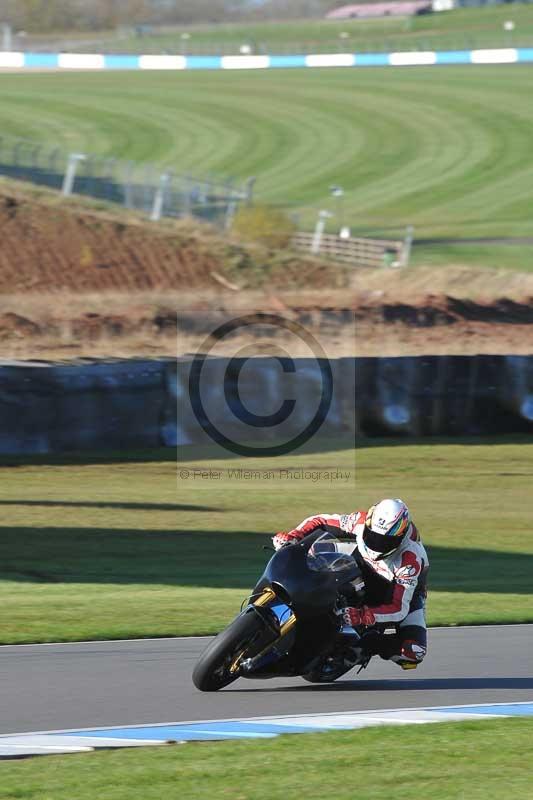 Motorcycle action photographs;donington;donington park leicestershire;donington photographs;event digital images;eventdigitalimages;no limits trackday;peter wileman photography;trackday;trackday digital images;trackday photos