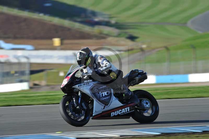 Motorcycle action photographs;donington;donington park leicestershire;donington photographs;event digital images;eventdigitalimages;no limits trackday;peter wileman photography;trackday;trackday digital images;trackday photos