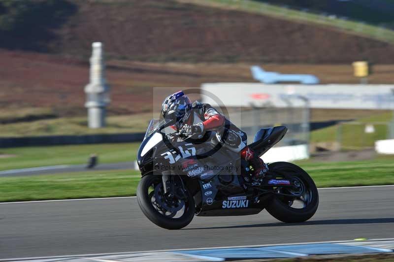 Motorcycle action photographs;donington;donington park leicestershire;donington photographs;event digital images;eventdigitalimages;no limits trackday;peter wileman photography;trackday;trackday digital images;trackday photos