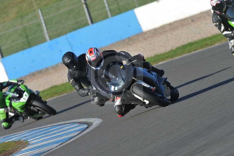 Motorcycle action photographs;donington;donington park leicestershire;donington photographs;event digital images;eventdigitalimages;no limits trackday;peter wileman photography;trackday;trackday digital images;trackday photos