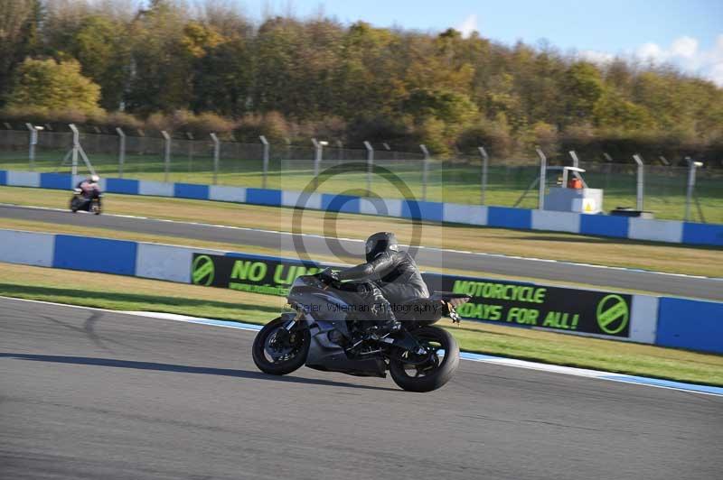 Motorcycle action photographs;donington;donington park leicestershire;donington photographs;event digital images;eventdigitalimages;no limits trackday;peter wileman photography;trackday;trackday digital images;trackday photos