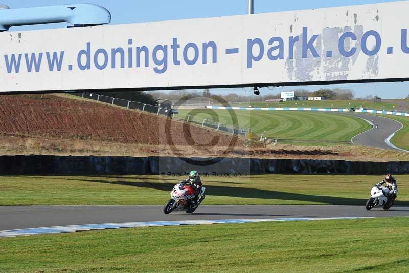 Motorcycle action photographs;donington;donington park leicestershire;donington photographs;event digital images;eventdigitalimages;no limits trackday;peter wileman photography;trackday;trackday digital images;trackday photos