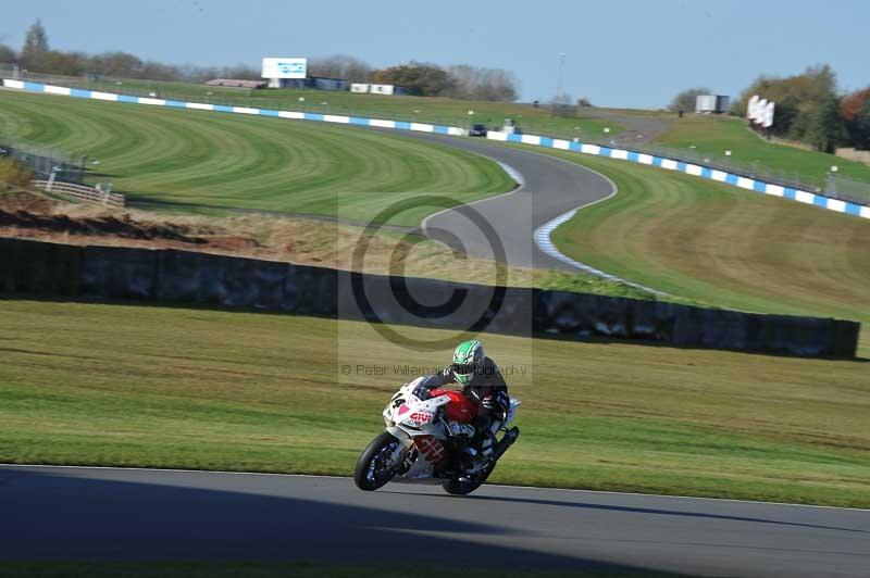 Motorcycle action photographs;donington;donington park leicestershire;donington photographs;event digital images;eventdigitalimages;no limits trackday;peter wileman photography;trackday;trackday digital images;trackday photos