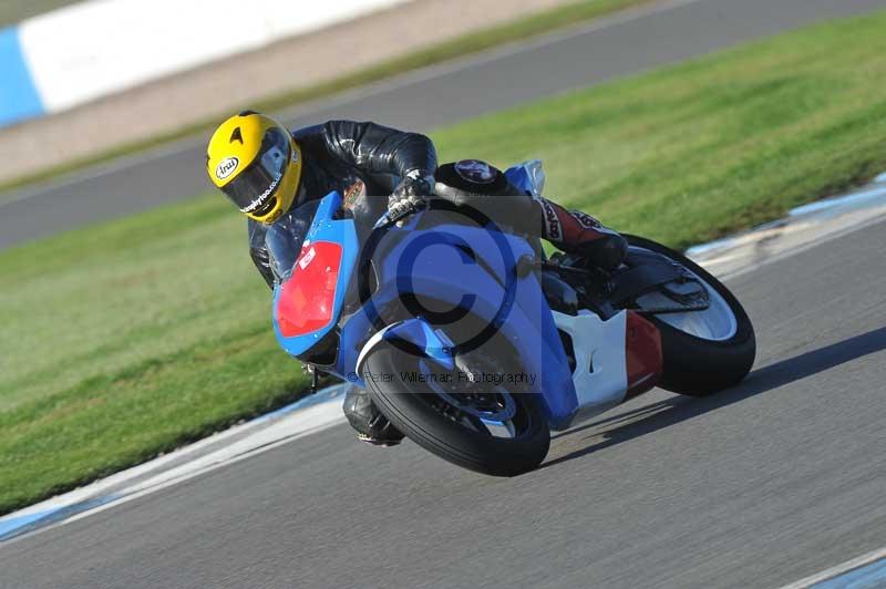 Motorcycle action photographs;donington;donington park leicestershire;donington photographs;event digital images;eventdigitalimages;no limits trackday;peter wileman photography;trackday;trackday digital images;trackday photos