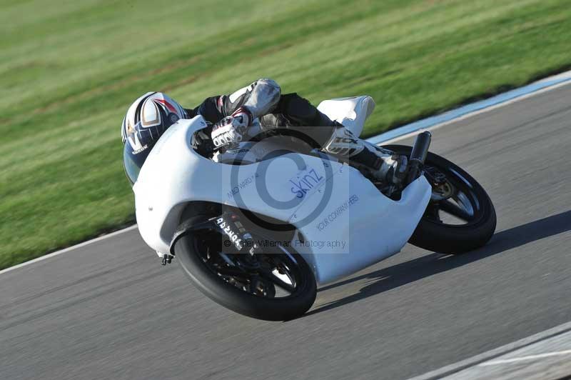 Motorcycle action photographs;donington;donington park leicestershire;donington photographs;event digital images;eventdigitalimages;no limits trackday;peter wileman photography;trackday;trackday digital images;trackday photos