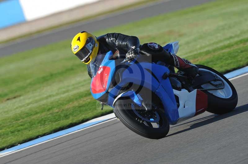 Motorcycle action photographs;donington;donington park leicestershire;donington photographs;event digital images;eventdigitalimages;no limits trackday;peter wileman photography;trackday;trackday digital images;trackday photos