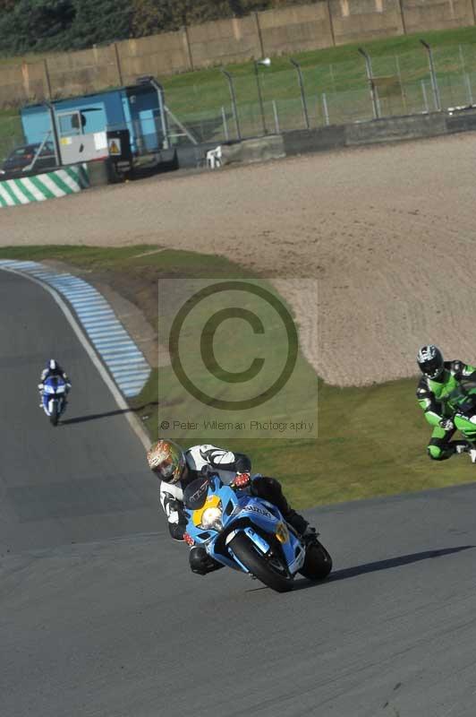 Motorcycle action photographs;donington;donington park leicestershire;donington photographs;event digital images;eventdigitalimages;no limits trackday;peter wileman photography;trackday;trackday digital images;trackday photos