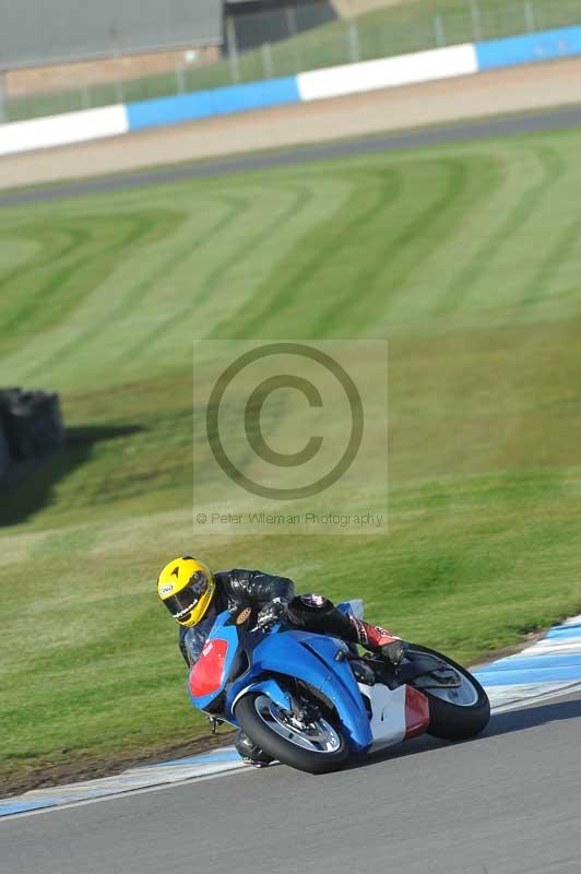 Motorcycle action photographs;donington;donington park leicestershire;donington photographs;event digital images;eventdigitalimages;no limits trackday;peter wileman photography;trackday;trackday digital images;trackday photos