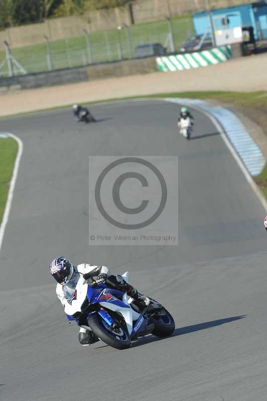Motorcycle action photographs;donington;donington park leicestershire;donington photographs;event digital images;eventdigitalimages;no limits trackday;peter wileman photography;trackday;trackday digital images;trackday photos