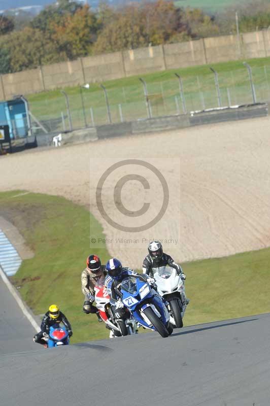 Motorcycle action photographs;donington;donington park leicestershire;donington photographs;event digital images;eventdigitalimages;no limits trackday;peter wileman photography;trackday;trackday digital images;trackday photos