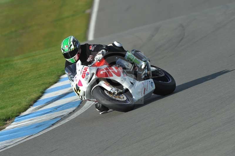 Motorcycle action photographs;donington;donington park leicestershire;donington photographs;event digital images;eventdigitalimages;no limits trackday;peter wileman photography;trackday;trackday digital images;trackday photos