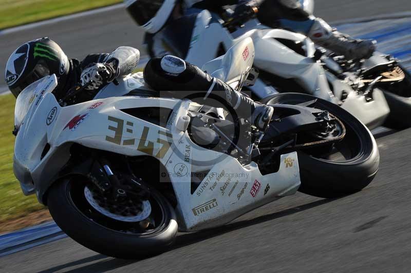 Motorcycle action photographs;donington;donington park leicestershire;donington photographs;event digital images;eventdigitalimages;no limits trackday;peter wileman photography;trackday;trackday digital images;trackday photos