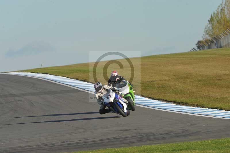 Motorcycle action photographs;donington;donington park leicestershire;donington photographs;event digital images;eventdigitalimages;no limits trackday;peter wileman photography;trackday;trackday digital images;trackday photos