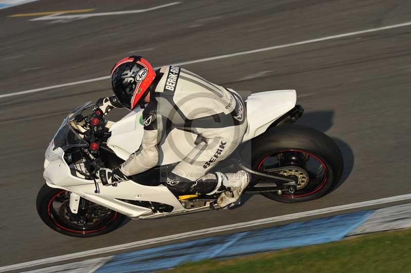 Motorcycle action photographs;donington;donington park leicestershire;donington photographs;event digital images;eventdigitalimages;no limits trackday;peter wileman photography;trackday;trackday digital images;trackday photos