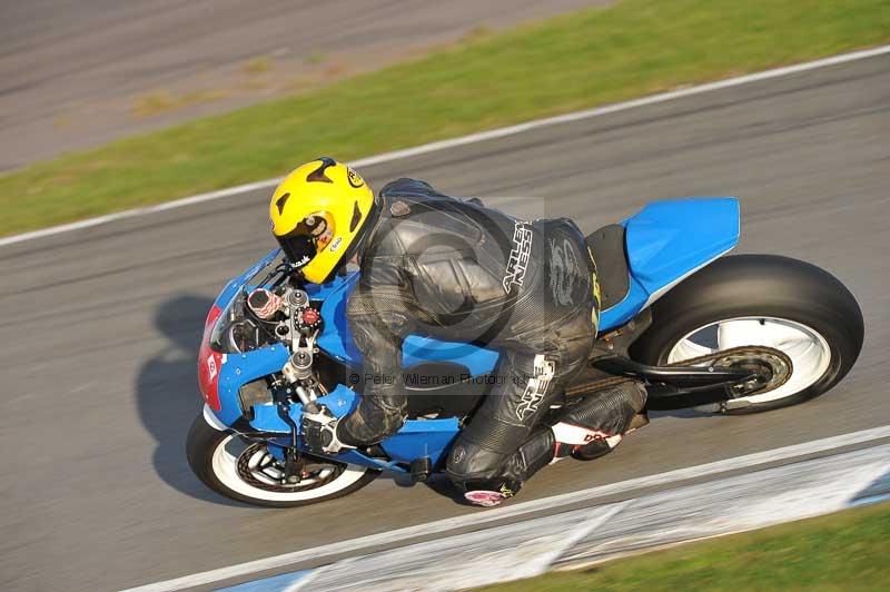Motorcycle action photographs;donington;donington park leicestershire;donington photographs;event digital images;eventdigitalimages;no limits trackday;peter wileman photography;trackday;trackday digital images;trackday photos