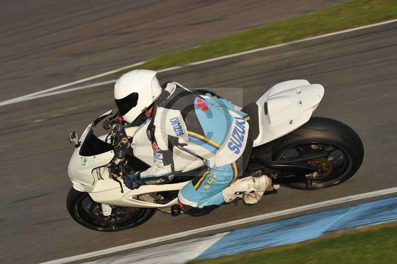 Motorcycle action photographs;donington;donington park leicestershire;donington photographs;event digital images;eventdigitalimages;no limits trackday;peter wileman photography;trackday;trackday digital images;trackday photos