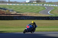 Motorcycle-action-photographs;donington;donington-park-leicestershire;donington-photographs;event-digital-images;eventdigitalimages;no-limits-trackday;peter-wileman-photography;trackday;trackday-digital-images;trackday-photos