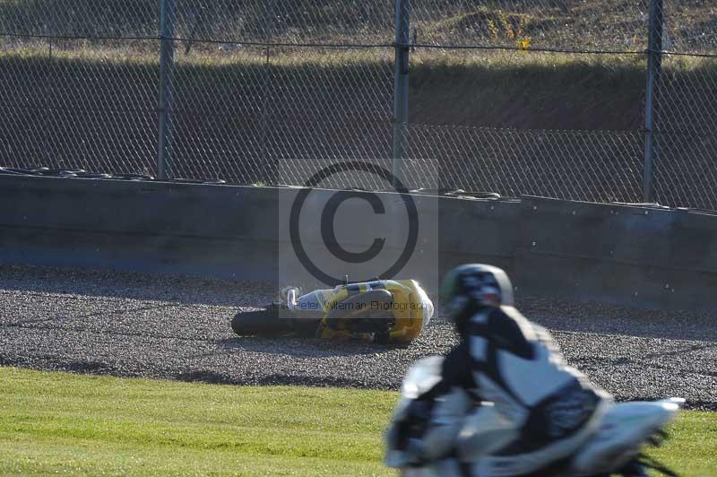 Motorcycle action photographs;donington;donington park leicestershire;donington photographs;event digital images;eventdigitalimages;no limits trackday;peter wileman photography;trackday;trackday digital images;trackday photos