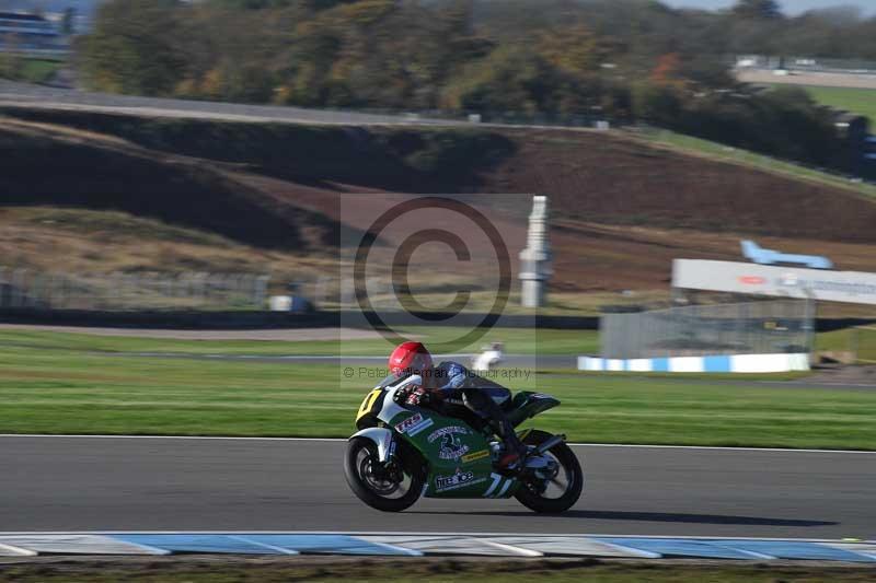 Motorcycle action photographs;donington;donington park leicestershire;donington photographs;event digital images;eventdigitalimages;no limits trackday;peter wileman photography;trackday;trackday digital images;trackday photos