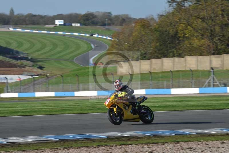 Motorcycle action photographs;donington;donington park leicestershire;donington photographs;event digital images;eventdigitalimages;no limits trackday;peter wileman photography;trackday;trackday digital images;trackday photos