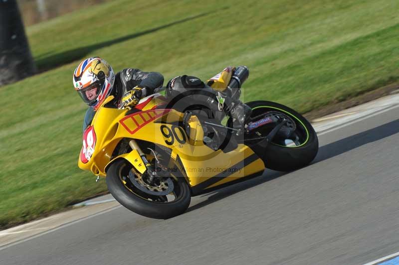 Motorcycle action photographs;donington;donington park leicestershire;donington photographs;event digital images;eventdigitalimages;no limits trackday;peter wileman photography;trackday;trackday digital images;trackday photos