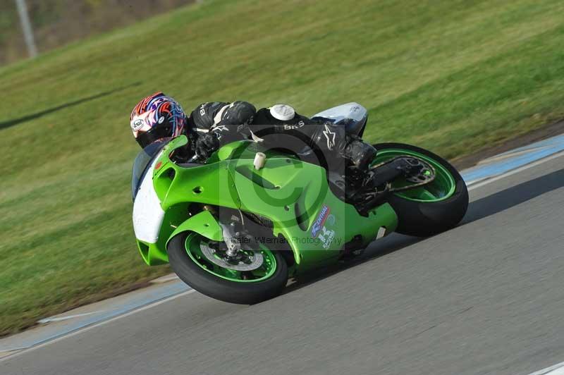 Motorcycle action photographs;donington;donington park leicestershire;donington photographs;event digital images;eventdigitalimages;no limits trackday;peter wileman photography;trackday;trackday digital images;trackday photos