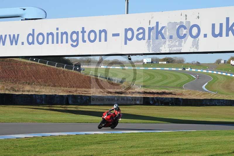 Motorcycle action photographs;donington;donington park leicestershire;donington photographs;event digital images;eventdigitalimages;no limits trackday;peter wileman photography;trackday;trackday digital images;trackday photos