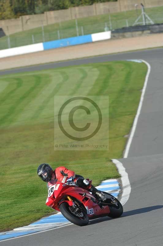 Motorcycle action photographs;donington;donington park leicestershire;donington photographs;event digital images;eventdigitalimages;no limits trackday;peter wileman photography;trackday;trackday digital images;trackday photos