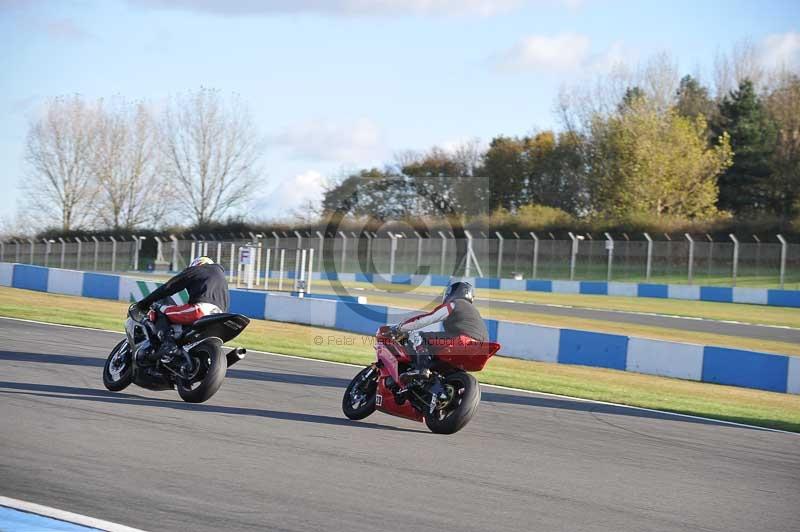 Motorcycle action photographs;donington;donington park leicestershire;donington photographs;event digital images;eventdigitalimages;no limits trackday;peter wileman photography;trackday;trackday digital images;trackday photos