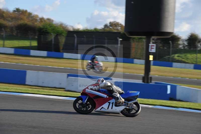 Motorcycle action photographs;donington;donington park leicestershire;donington photographs;event digital images;eventdigitalimages;no limits trackday;peter wileman photography;trackday;trackday digital images;trackday photos