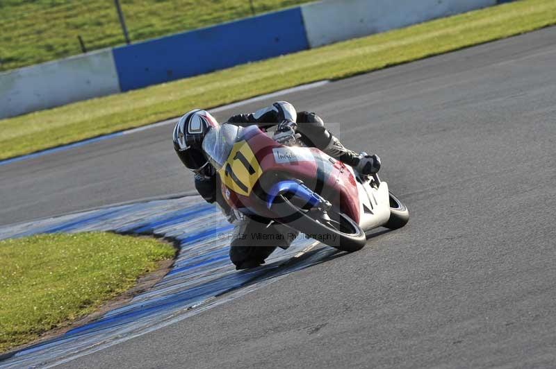 Motorcycle action photographs;donington;donington park leicestershire;donington photographs;event digital images;eventdigitalimages;no limits trackday;peter wileman photography;trackday;trackday digital images;trackday photos