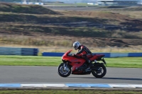 Motorcycle-action-photographs;donington;donington-park-leicestershire;donington-photographs;event-digital-images;eventdigitalimages;no-limits-trackday;peter-wileman-photography;trackday;trackday-digital-images;trackday-photos