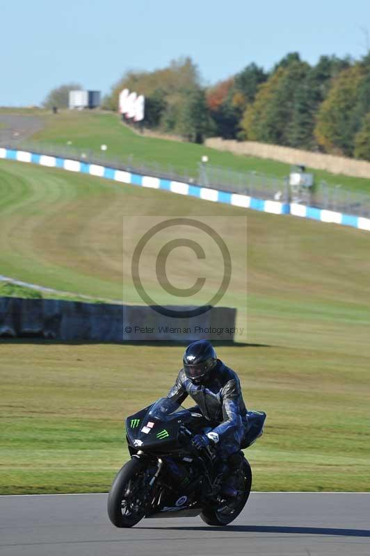 Motorcycle action photographs;donington;donington park leicestershire;donington photographs;event digital images;eventdigitalimages;no limits trackday;peter wileman photography;trackday;trackday digital images;trackday photos