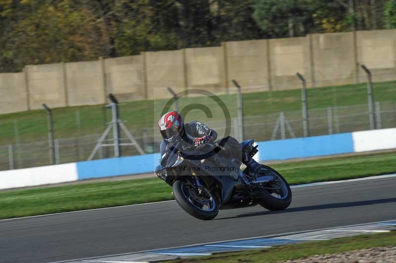 Motorcycle action photographs;donington;donington park leicestershire;donington photographs;event digital images;eventdigitalimages;no limits trackday;peter wileman photography;trackday;trackday digital images;trackday photos