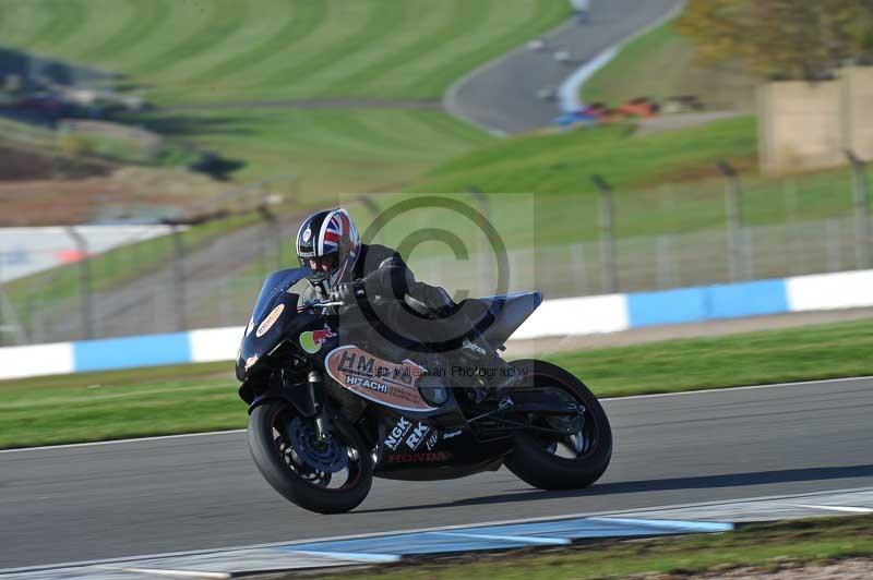 Motorcycle action photographs;donington;donington park leicestershire;donington photographs;event digital images;eventdigitalimages;no limits trackday;peter wileman photography;trackday;trackday digital images;trackday photos