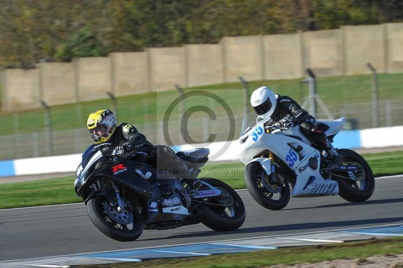 Motorcycle action photographs;donington;donington park leicestershire;donington photographs;event digital images;eventdigitalimages;no limits trackday;peter wileman photography;trackday;trackday digital images;trackday photos