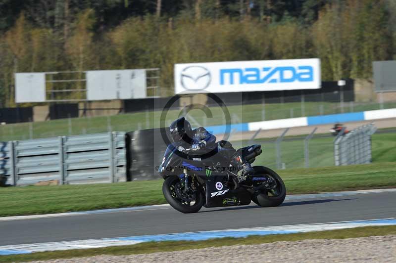 Motorcycle action photographs;donington;donington park leicestershire;donington photographs;event digital images;eventdigitalimages;no limits trackday;peter wileman photography;trackday;trackday digital images;trackday photos