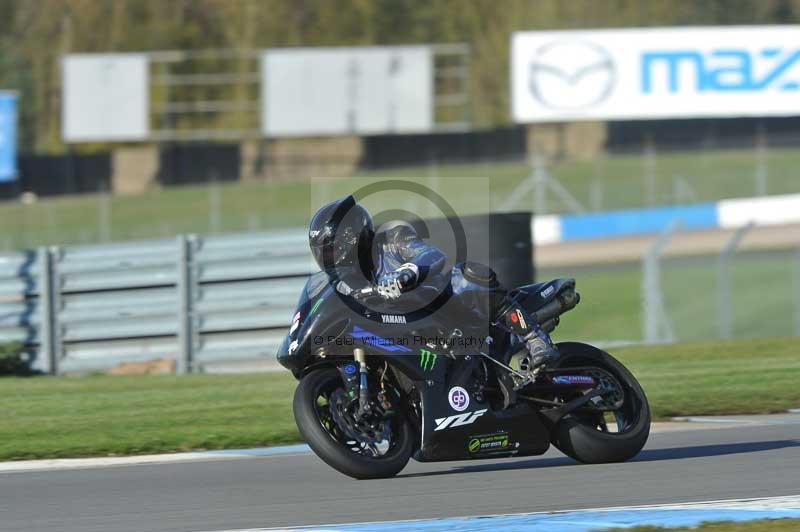 Motorcycle action photographs;donington;donington park leicestershire;donington photographs;event digital images;eventdigitalimages;no limits trackday;peter wileman photography;trackday;trackday digital images;trackday photos