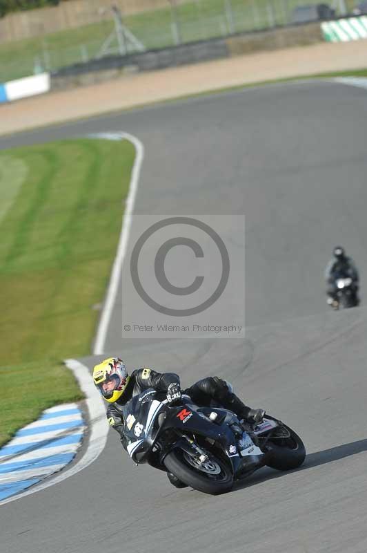 Motorcycle action photographs;donington;donington park leicestershire;donington photographs;event digital images;eventdigitalimages;no limits trackday;peter wileman photography;trackday;trackday digital images;trackday photos