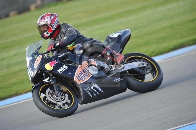 Motorcycle action photographs;donington;donington park leicestershire;donington photographs;event digital images;eventdigitalimages;no limits trackday;peter wileman photography;trackday;trackday digital images;trackday photos