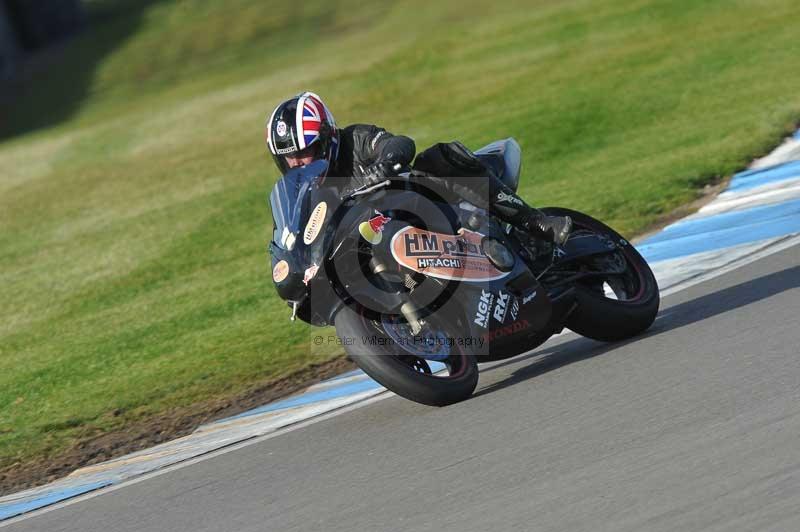 Motorcycle action photographs;donington;donington park leicestershire;donington photographs;event digital images;eventdigitalimages;no limits trackday;peter wileman photography;trackday;trackday digital images;trackday photos