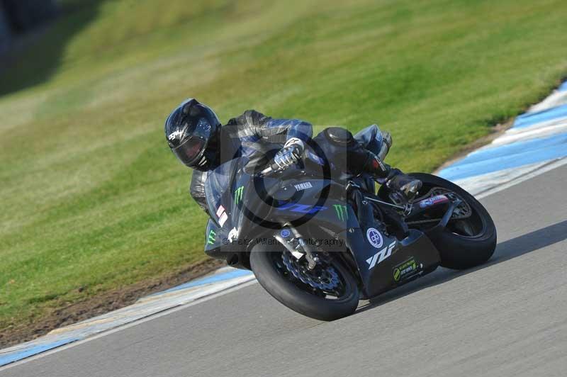 Motorcycle action photographs;donington;donington park leicestershire;donington photographs;event digital images;eventdigitalimages;no limits trackday;peter wileman photography;trackday;trackday digital images;trackday photos
