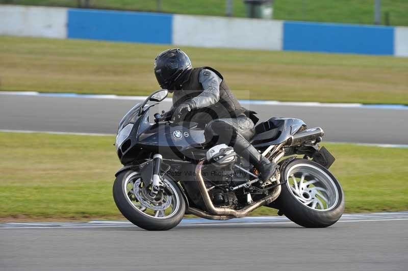 Motorcycle action photographs;donington;donington park leicestershire;donington photographs;event digital images;eventdigitalimages;no limits trackday;peter wileman photography;trackday;trackday digital images;trackday photos