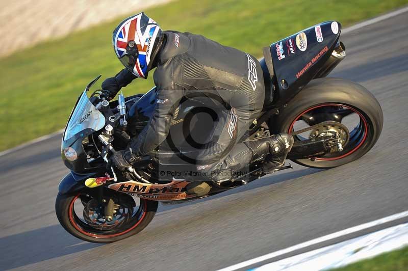 Motorcycle action photographs;donington;donington park leicestershire;donington photographs;event digital images;eventdigitalimages;no limits trackday;peter wileman photography;trackday;trackday digital images;trackday photos